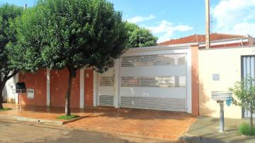 Alugar Casa / Padrão em Jardinopolis. apenas R$ 700.000,00