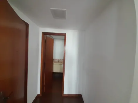 Apartamento Padrão no Bairro Centro, Zona Central de Ribeirão Preto/SP.