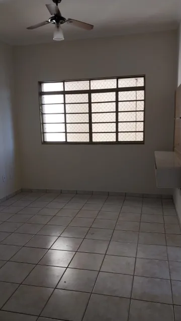 Apartamento padrão, Bairro Sumarezinho, (Zona Oeste), em Ribeirão Preto/SP:
